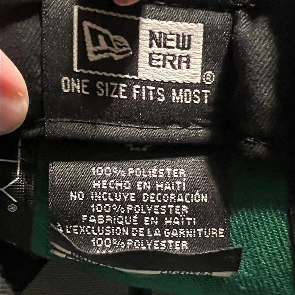 NWT New Era Boston Celtics SnapBack Hat